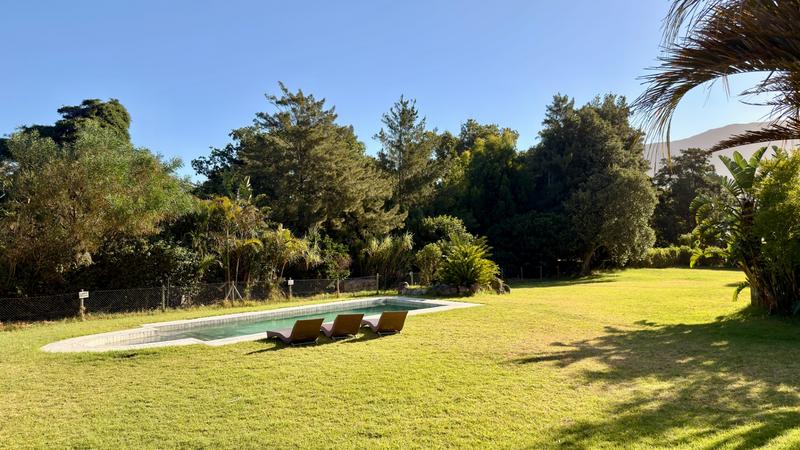 9 Bedroom Property for Sale in Hout Bay Western Cape